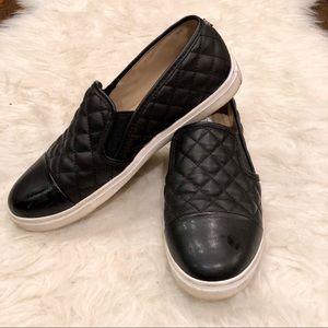 Steve Madden quilted slip on. Size 10. I wear 9.5